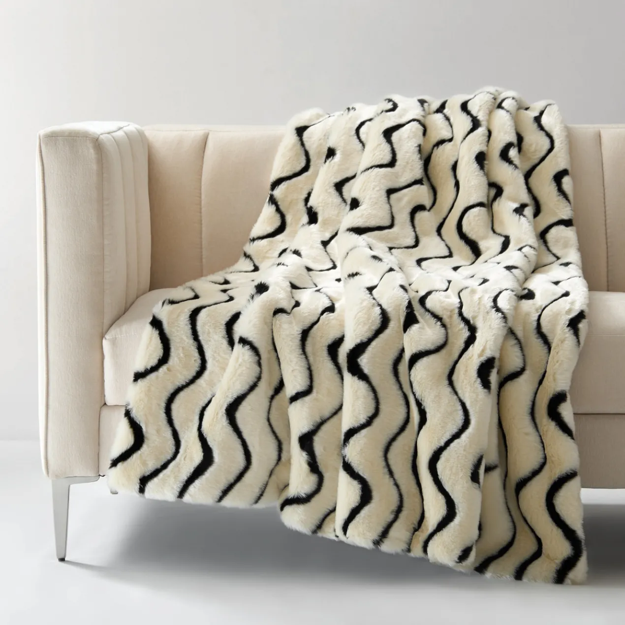 Dosia Wave Throw 50" x 60"