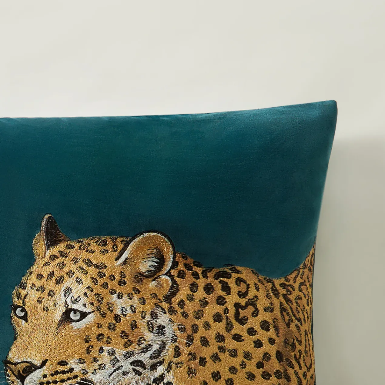 Leopard Lumbar 15" x 23"
