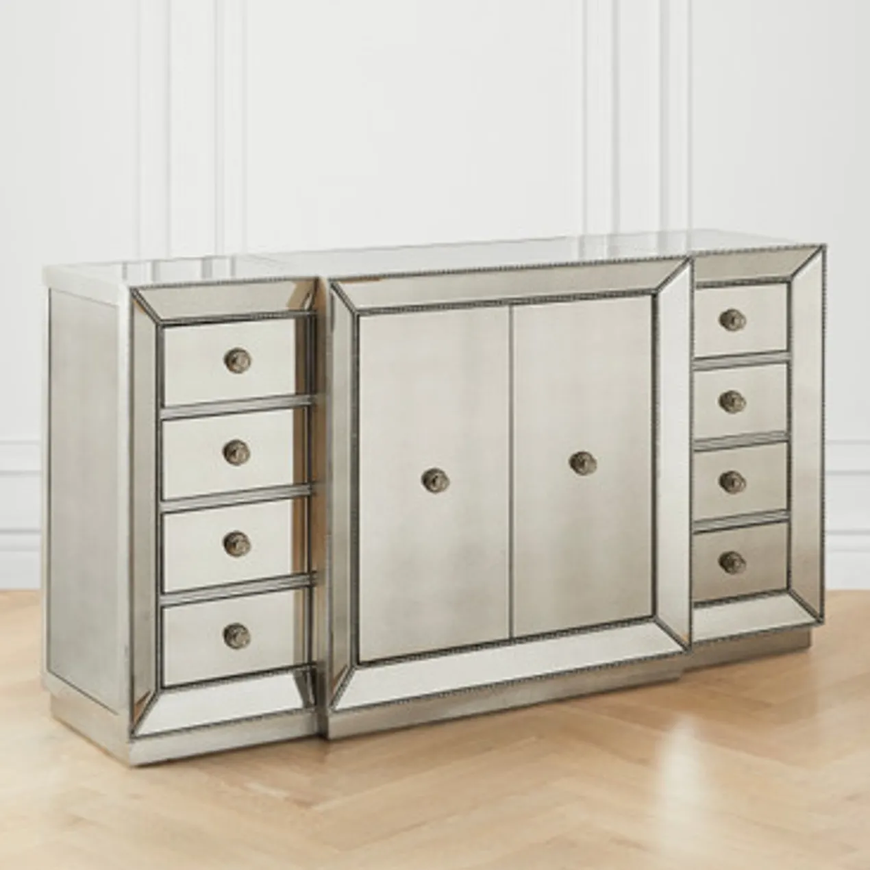 Omni Mirrored Buffet