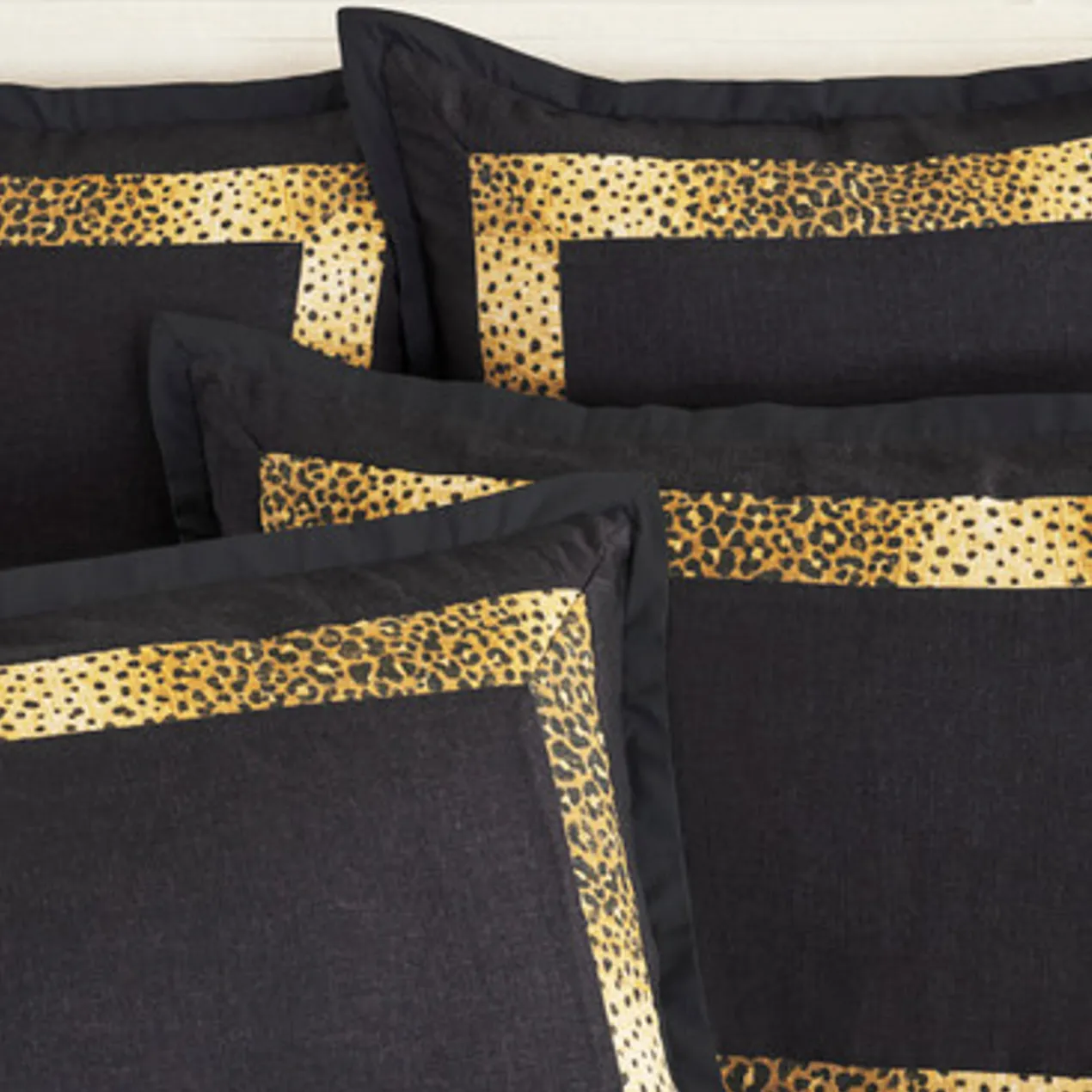 Selena Frame Bedding - Black